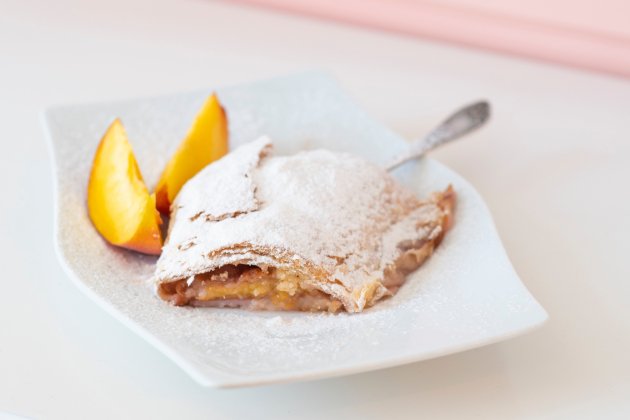 Strudel de poma i fruits secs / Foto: Pexels