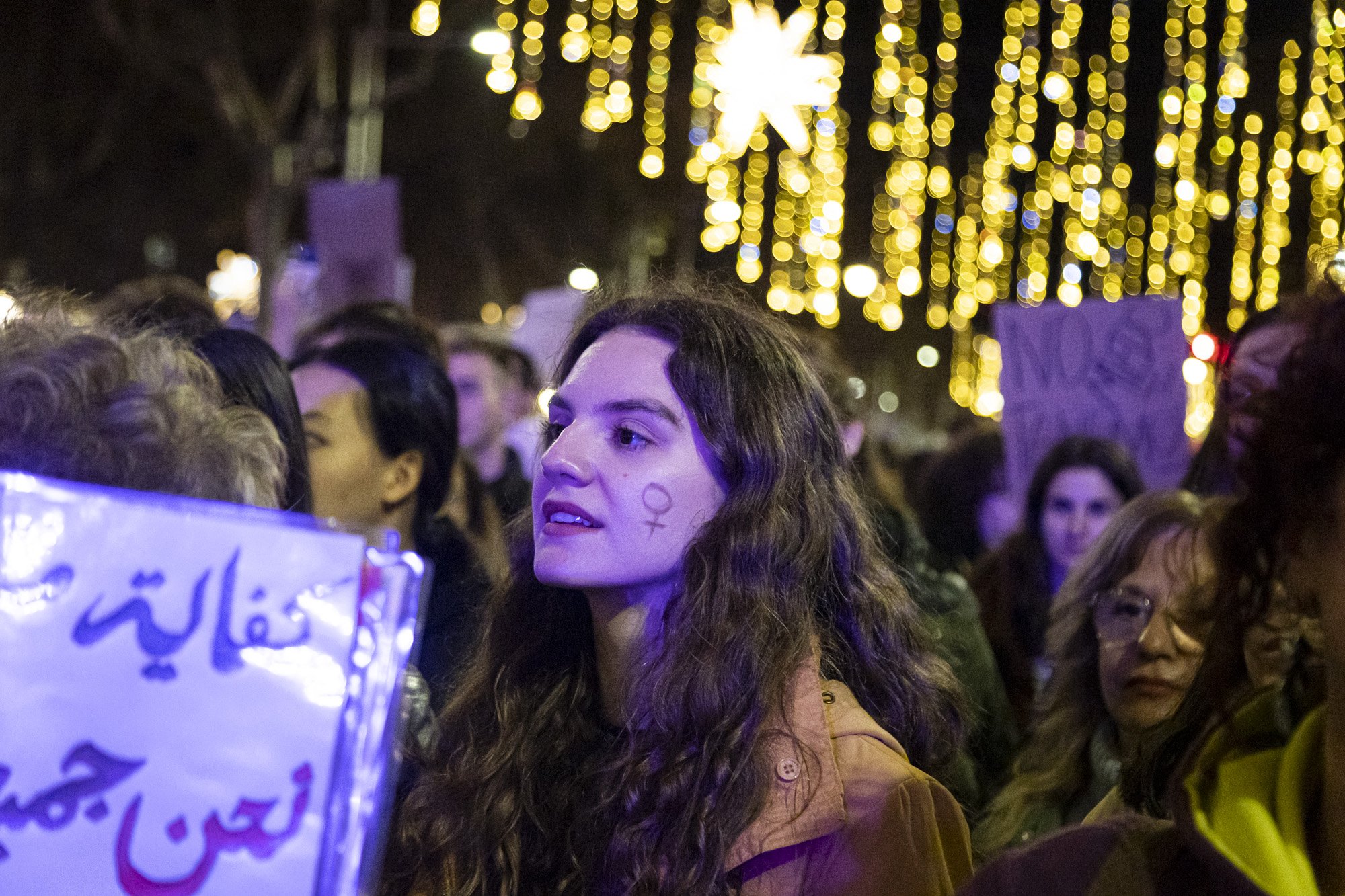 La Eurocámara aprueba la primera ley europea contra la violencia de género, pero deja fuera la violación