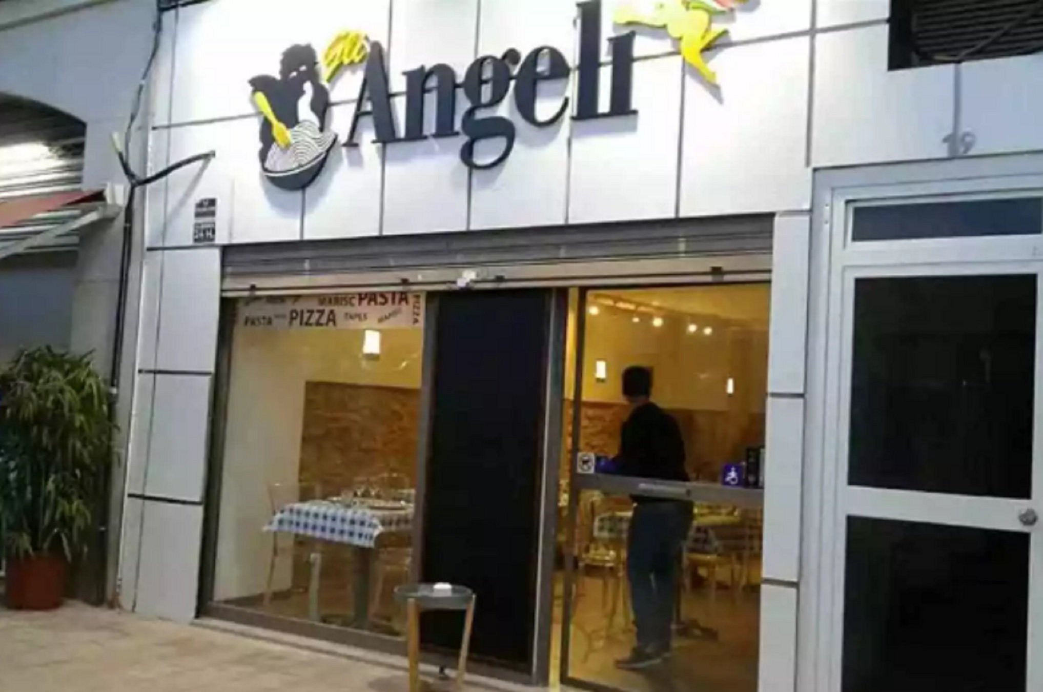 Gli Angeli MINUBE Gli Angeli MINUBE