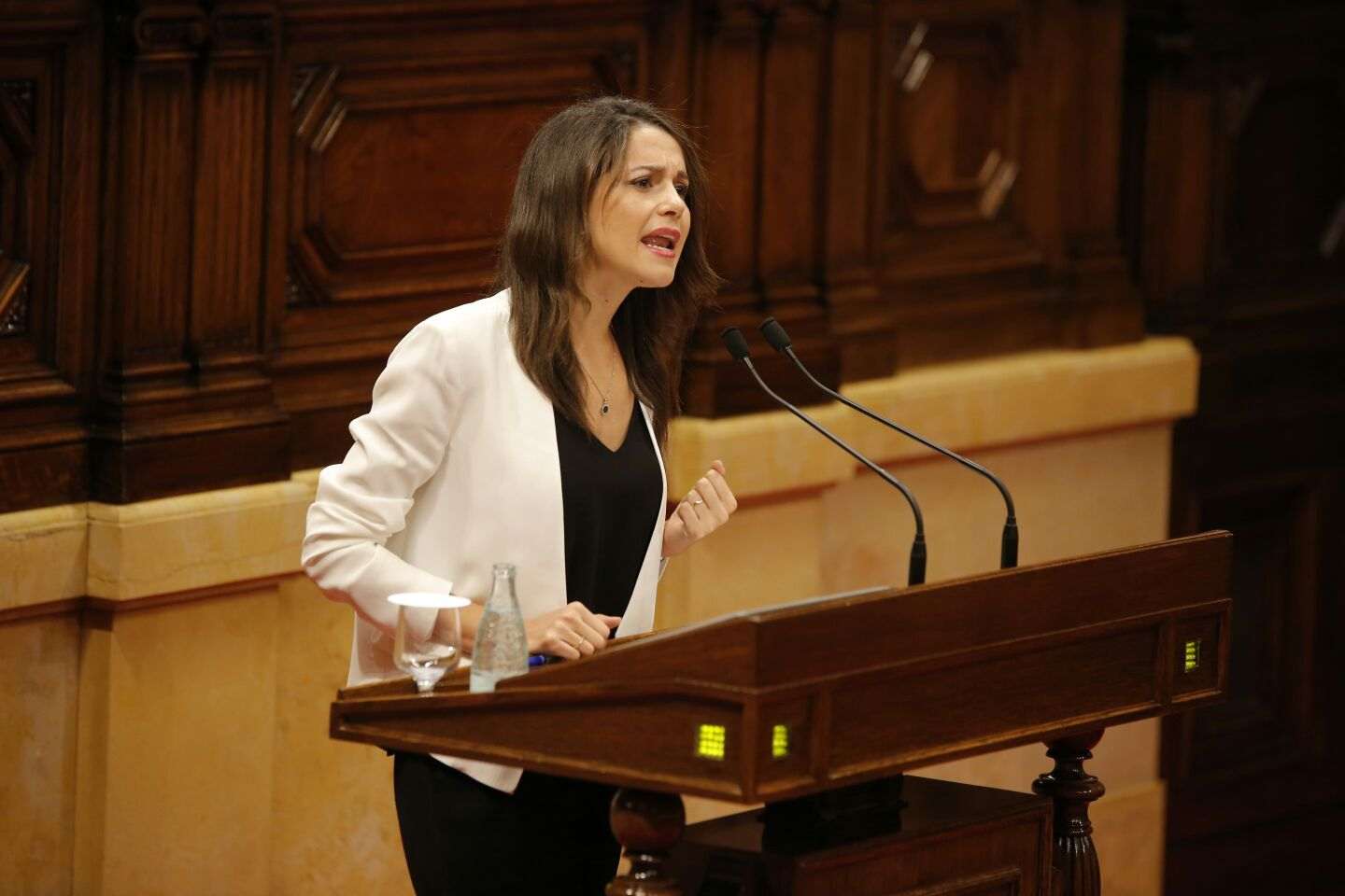Arrimadas advierte que el Estado frenará la "tomadura de pelo" del referéndum