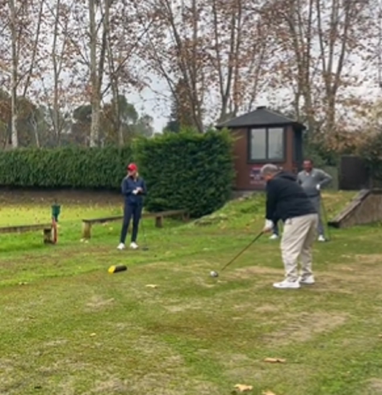 Laporta jugando al golfo|golf Twitter