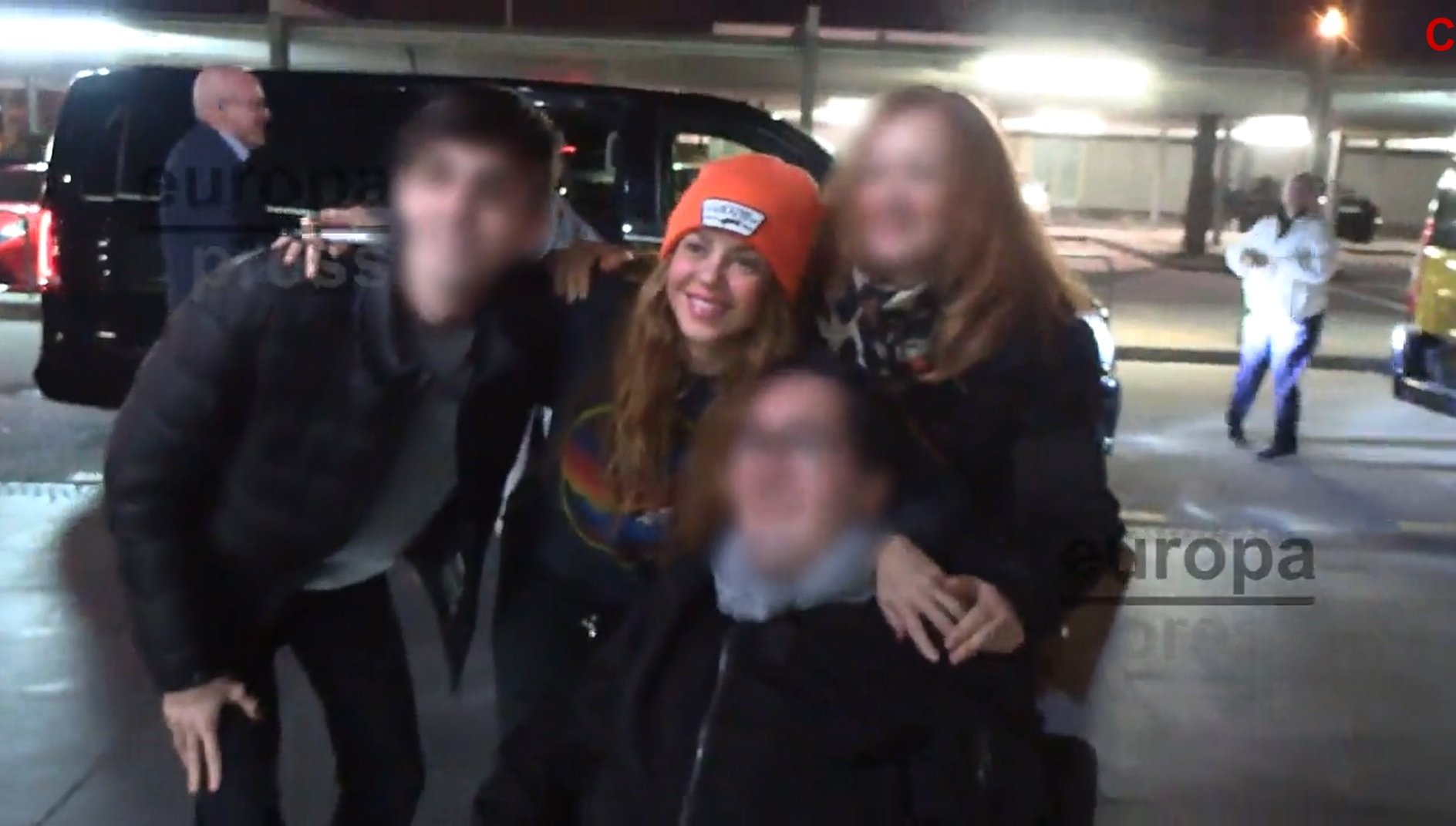 Shakira a l'Aeroport tornant de Santander EP Shakira a l'Aeroport tornant de Santander EP