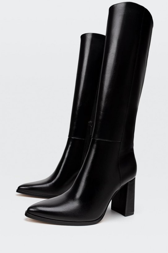 Stradivarius diseña unas botas de tacón alto que podrás llevar 7 días