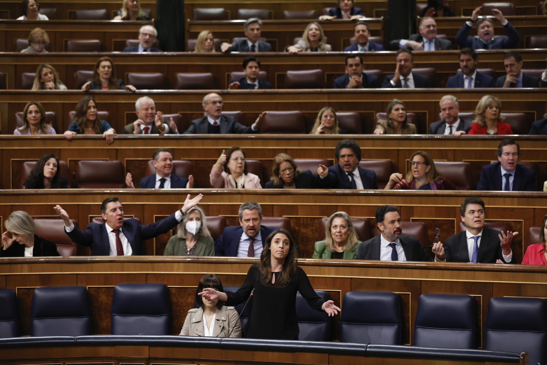 Gran malestar en el PSOE por la salida de tono de Irene Montero