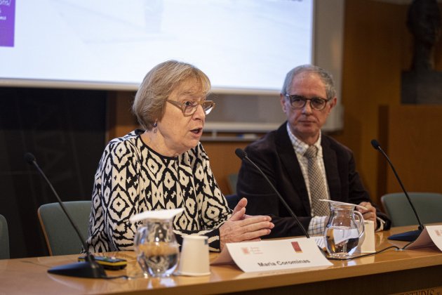 DERECHOS DE LAS MUJERES AL DERECHO Angels Vivas presentacio / Foto: Montse Giralt DERECHOS DE LAS MUJERES AL DERECHO Angels Vivas presentacio / Foto: Montse Giralt