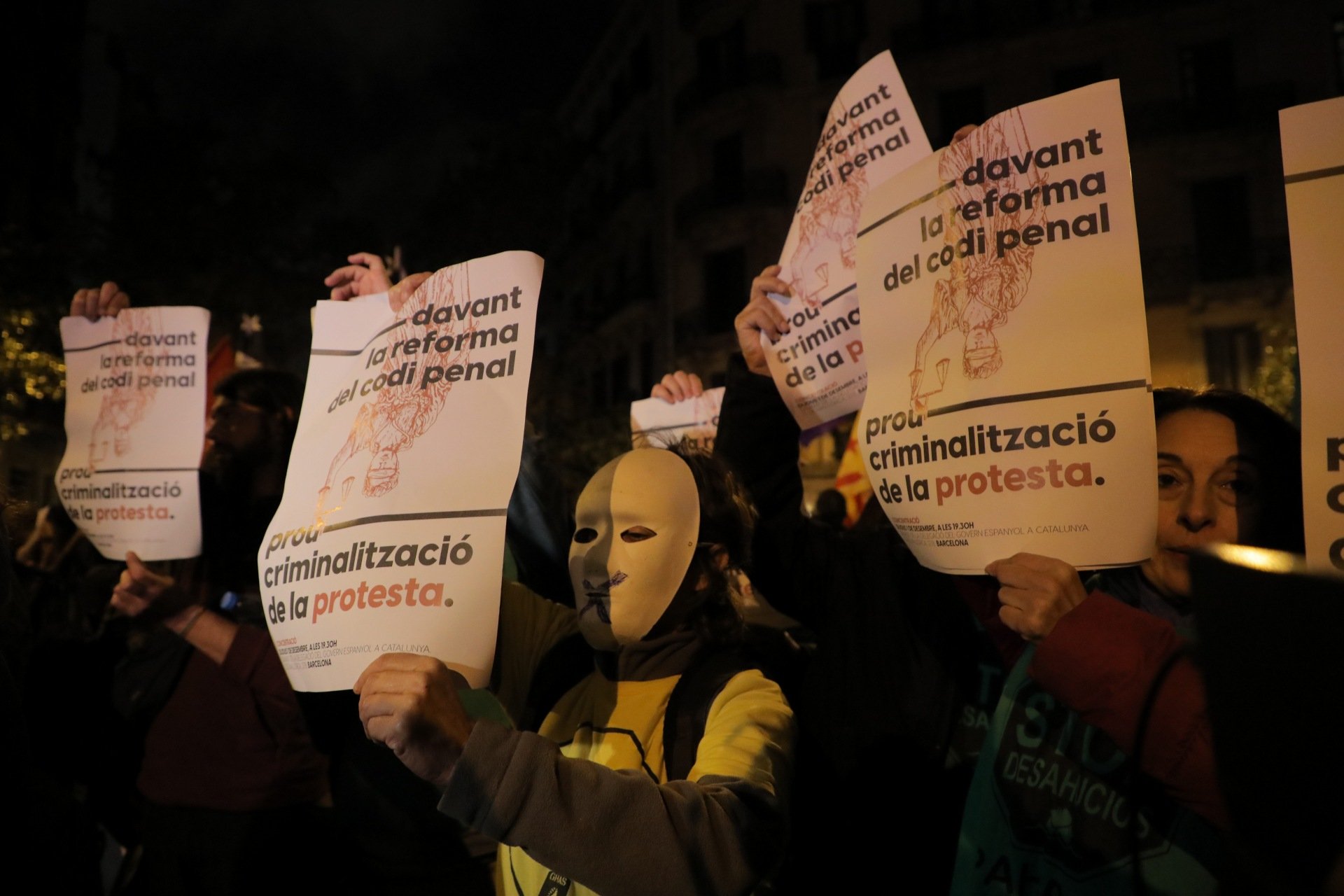 350 persones es manifesten contra la reforma del Codi Penal: "Prou criminalització"