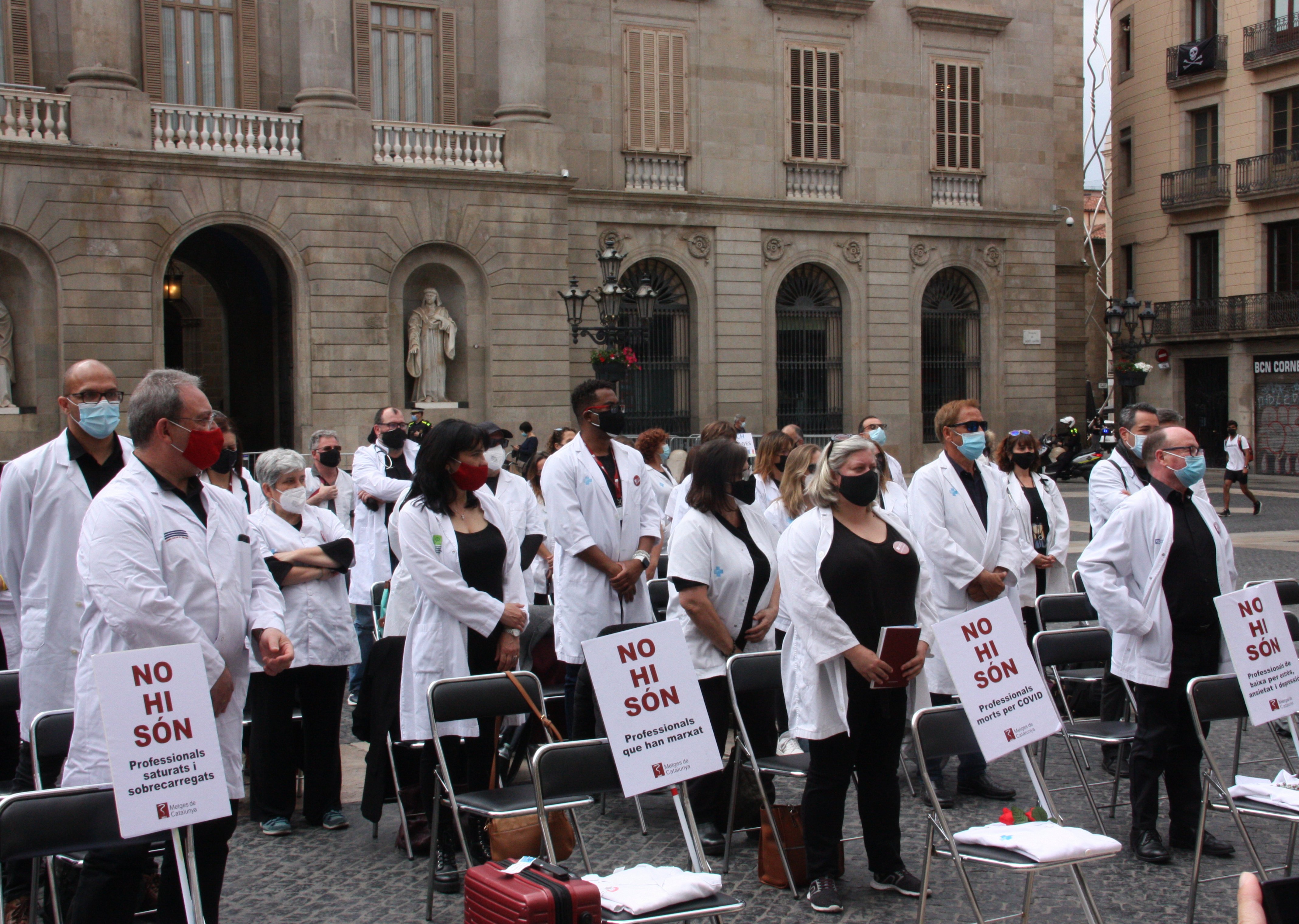 Infermeres, auxiliars i la resta de personal sanitari se sumen a la vaga de metges a Catalunya