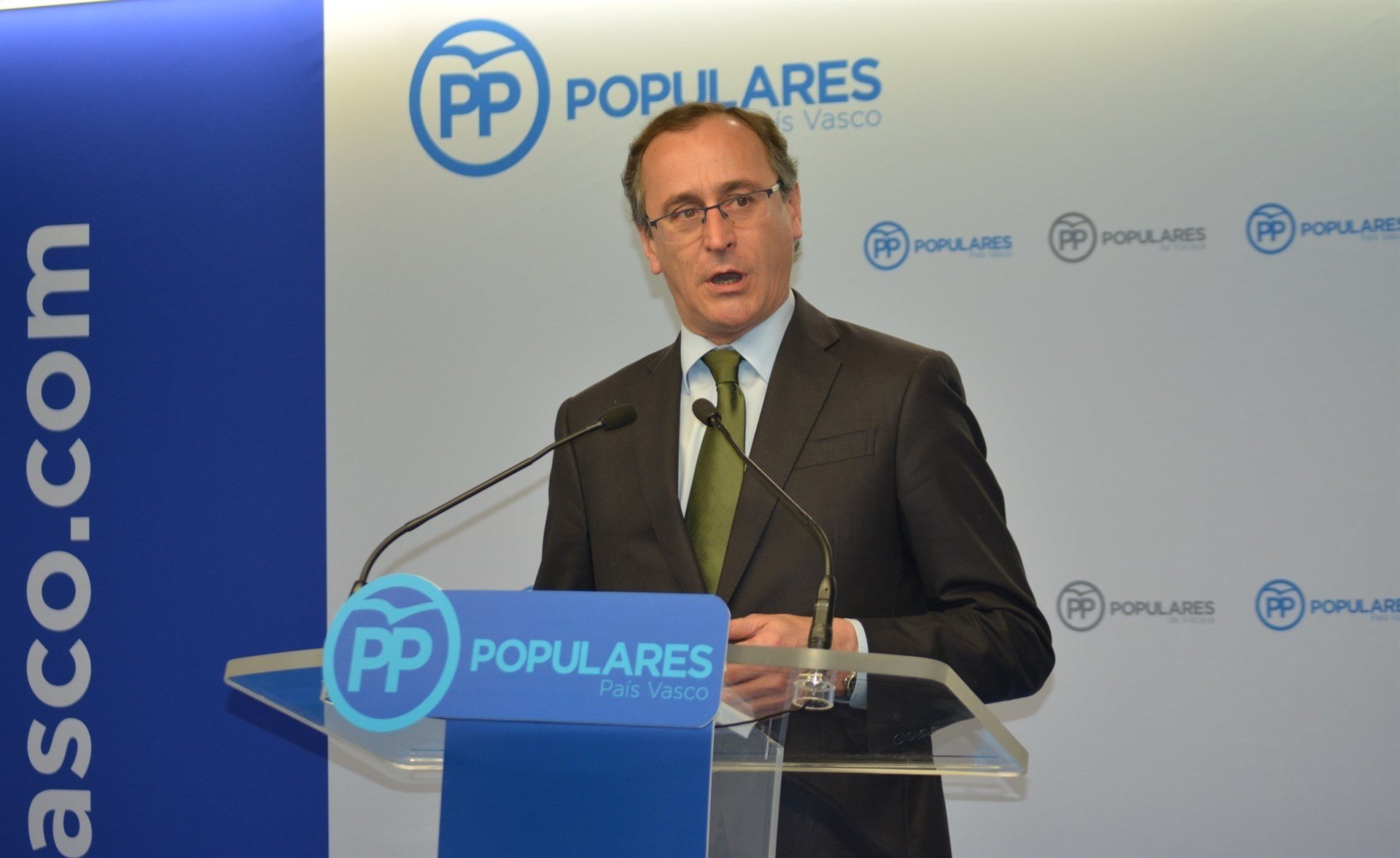 El PP fulmina Alfonso Alonso i situa Carlos Iturgaiz candidat a Euskadi