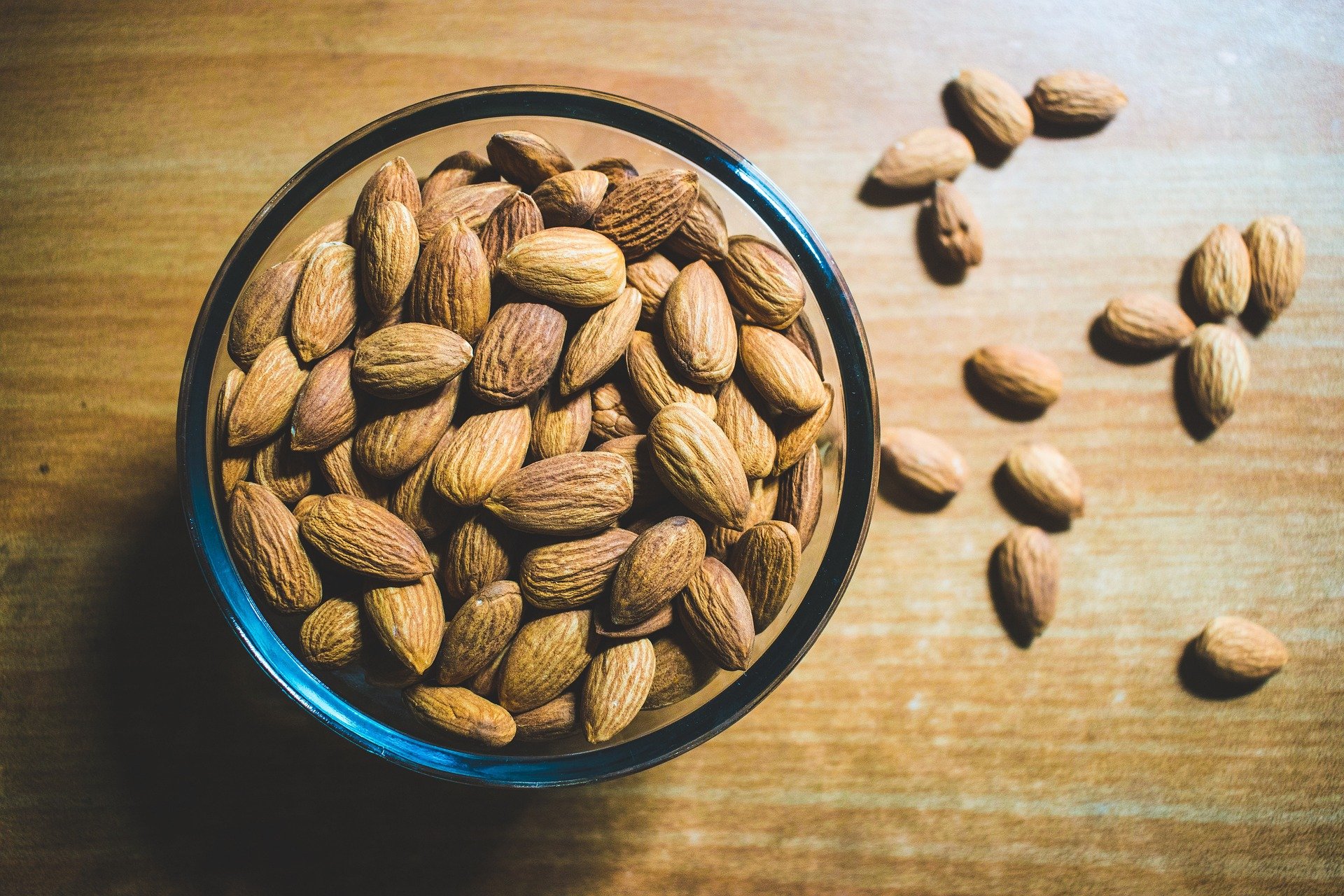 Almendras: beneficios y propiedades del ingrediente estrella de los dulces navideños