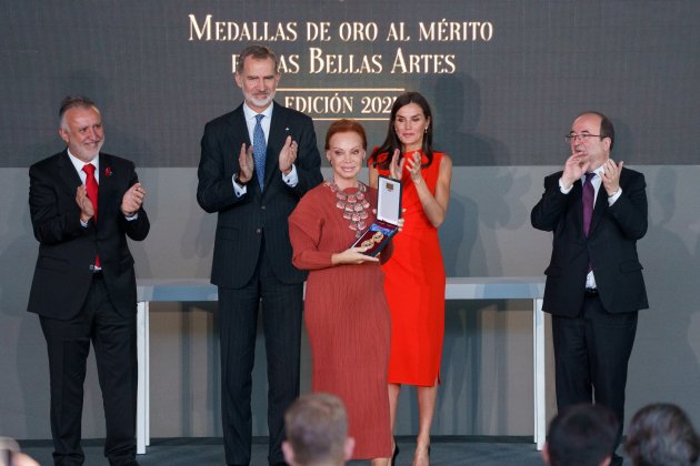 Paloma San Basilio y Letizia, duelo de operadas EFE