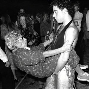 Shake yo’ body! Señoras estupendas, señores que dan grima y adictos al ‘polvo blanco de los 70’.