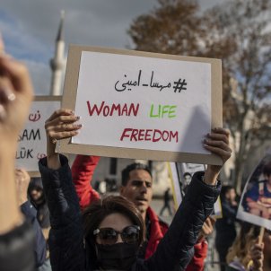 Protesta a Estambul en solidaritat amb les dones de l'Iran , foto: Efe