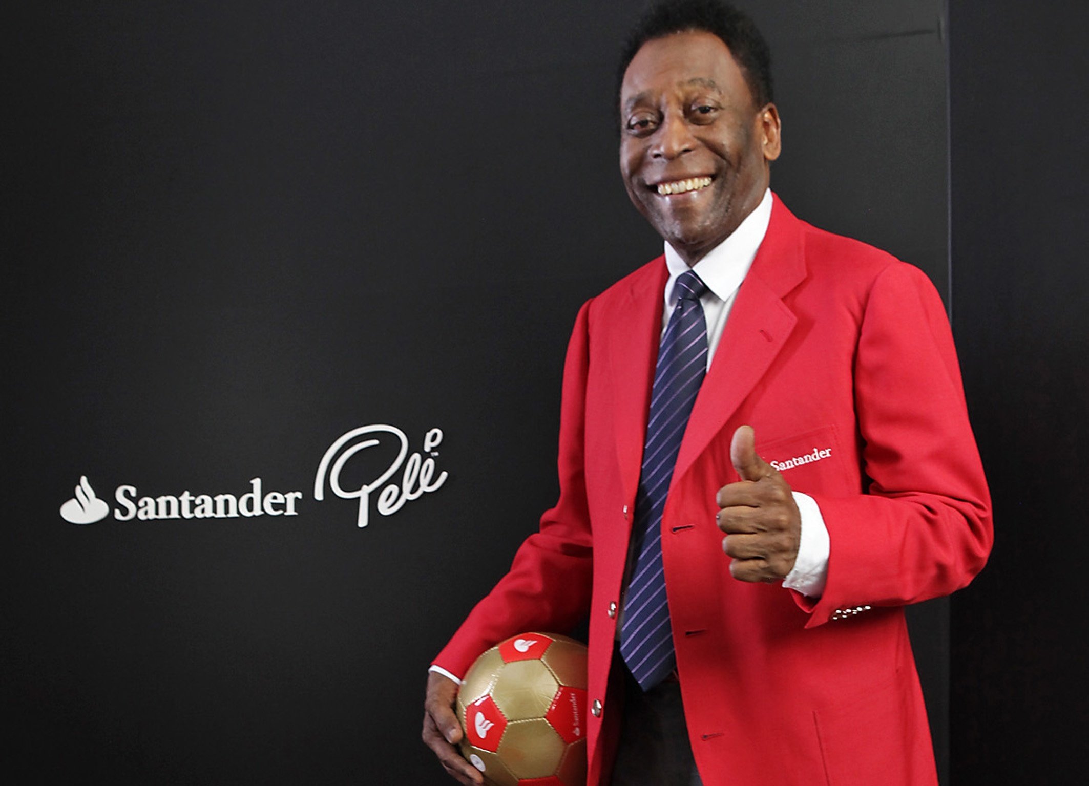 Pelé segueix hospitalitzat al Brasil: mostres de suport del món del futbol