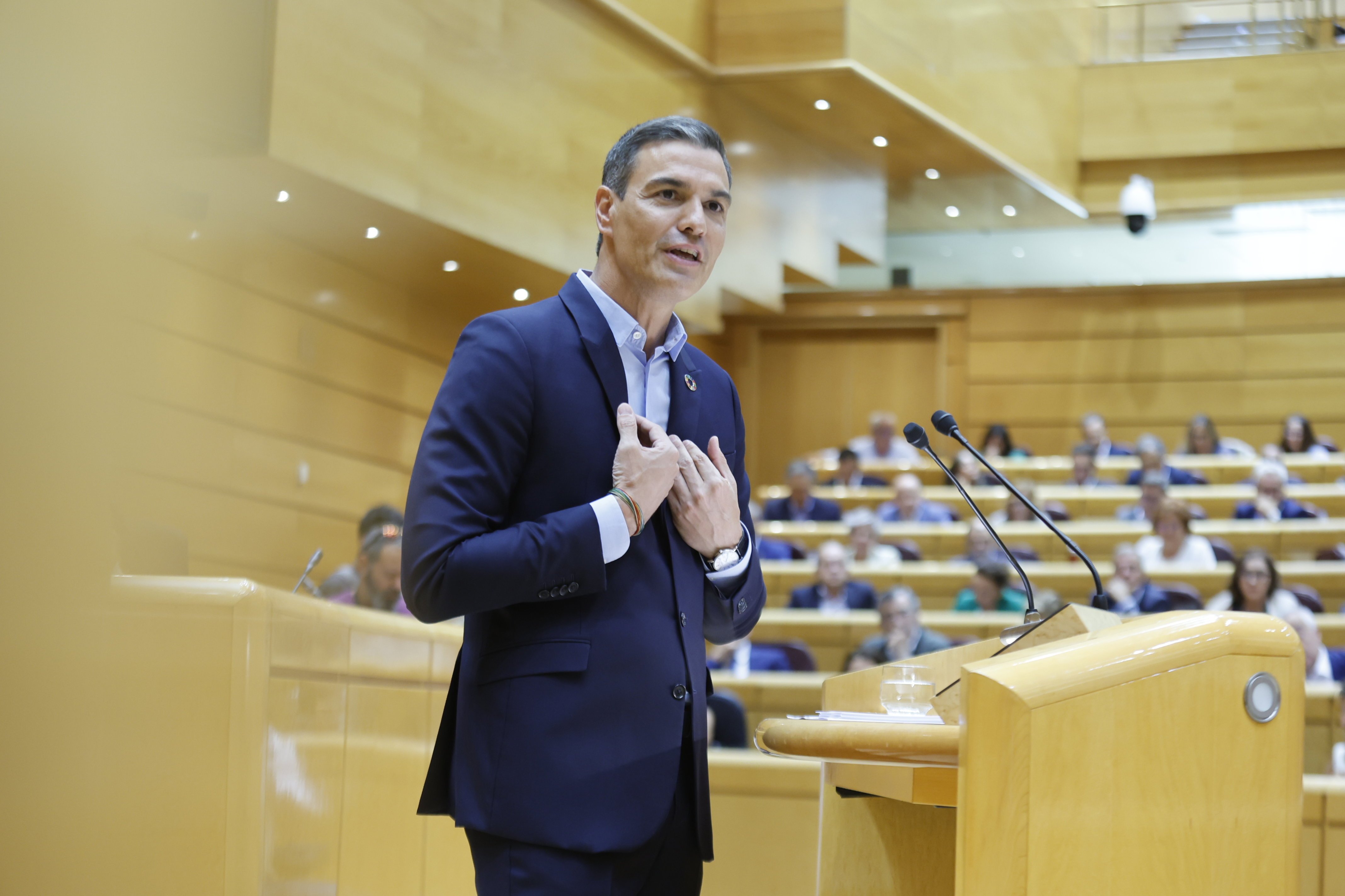Tot són males notícies per a Pedro Sánchez a les portades, però 'El País' el salva Tot són males notícies per a Pedro Sánchez a les portades, però 'El País' el salva