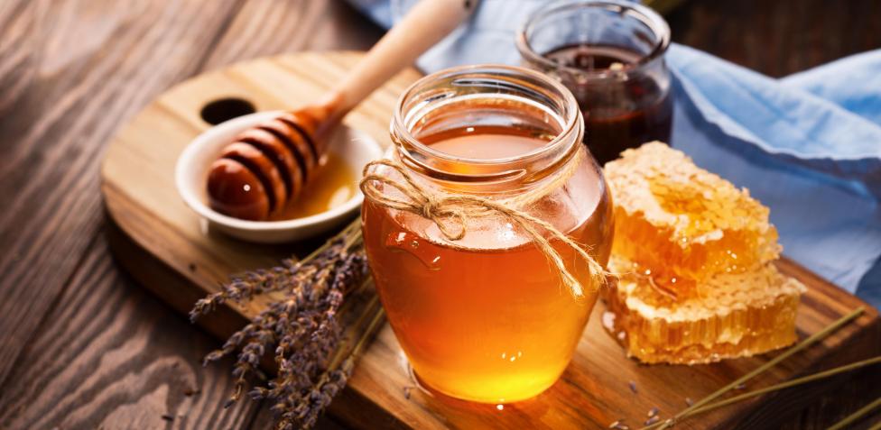 El sector de la miel, en jaque y los productores de turrón no ayudan