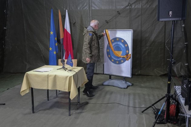 Borrell militar EFE Borrell militar EFE