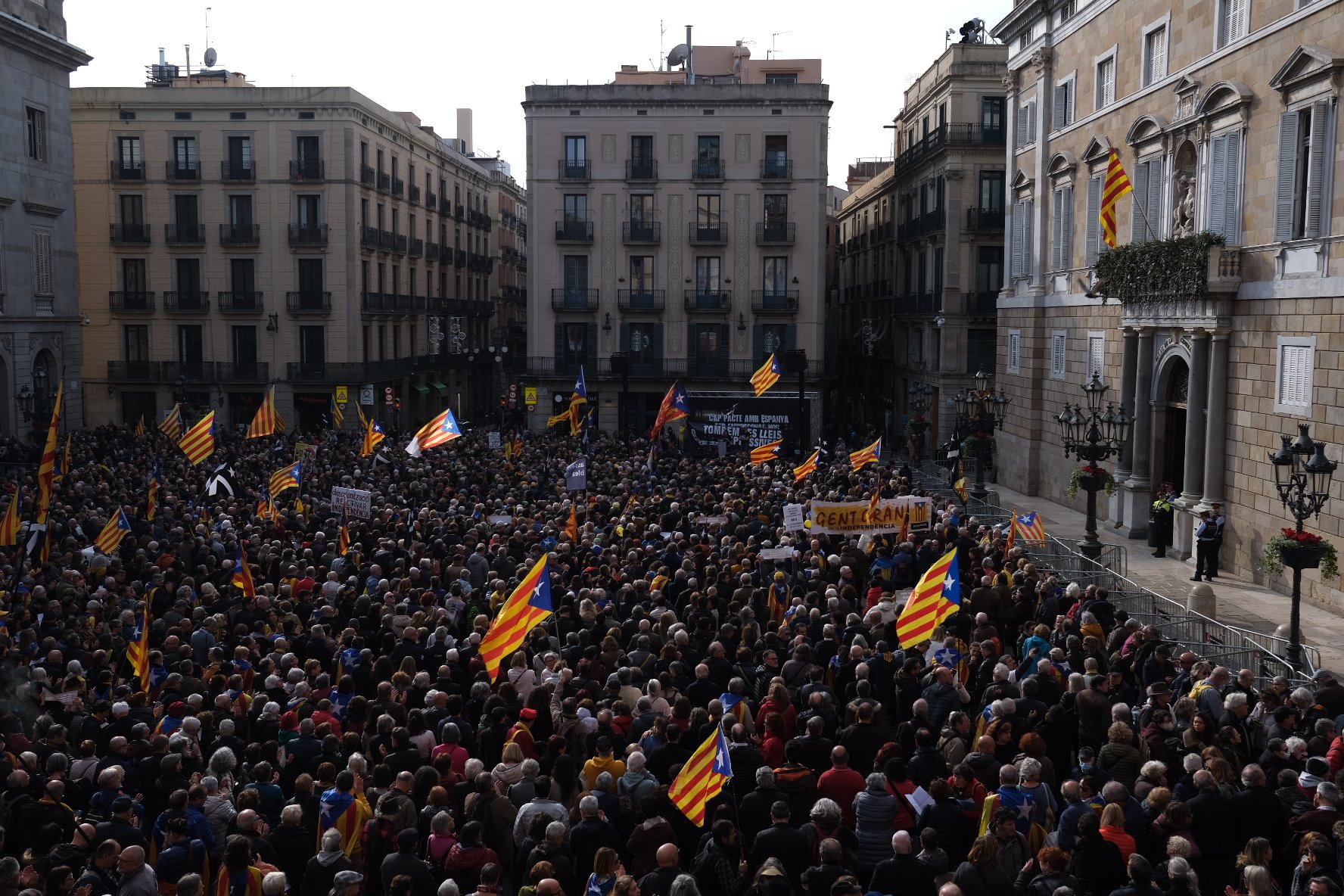 Manifestació 6-D, vista general plaça Sant Jaume  / Carlos Baglietto
