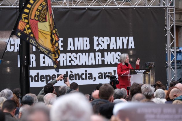 Discurs Dolors Feliu, manifestació 6-D / Carlos Baglietto