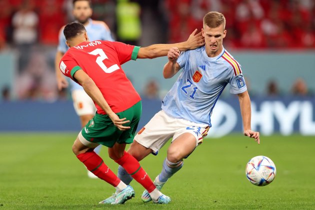 Dani Olmo Achraf Hakimi Marruecos España Mundial Qatar / Foto: EFE