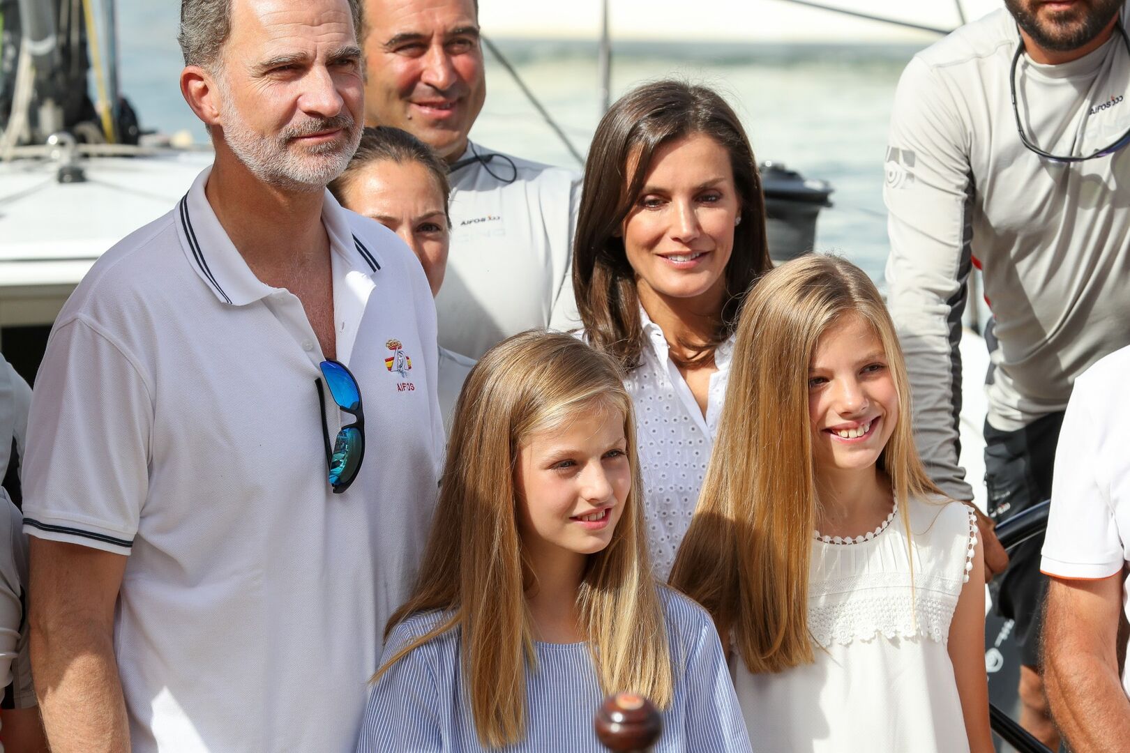 Felipe y Letizia con Leonor y Sofía. De vacaciones, playeros - EFE