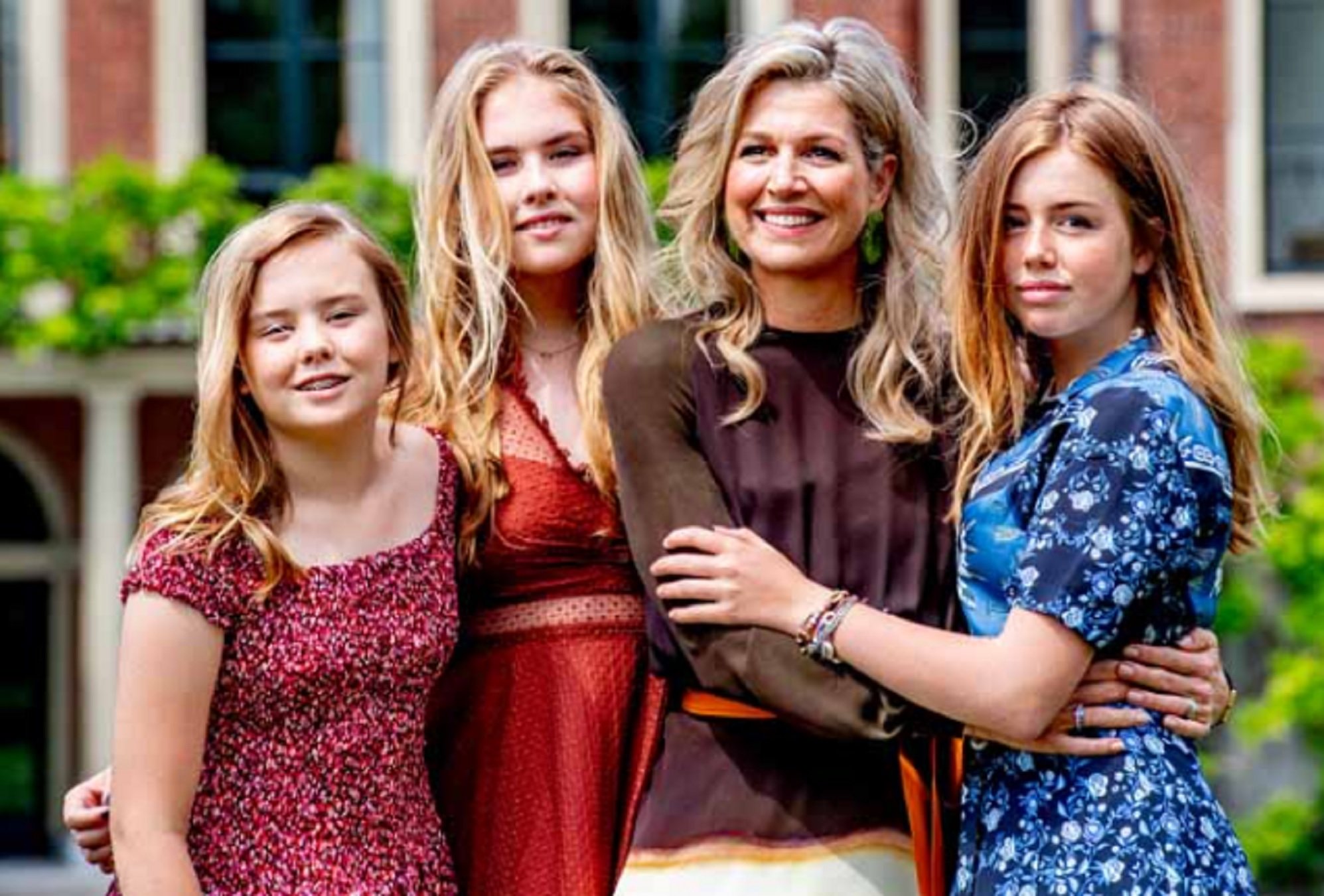 Máxima de Holanda y sus tres hijas Amalia, Alexia y Ariane   GTRES