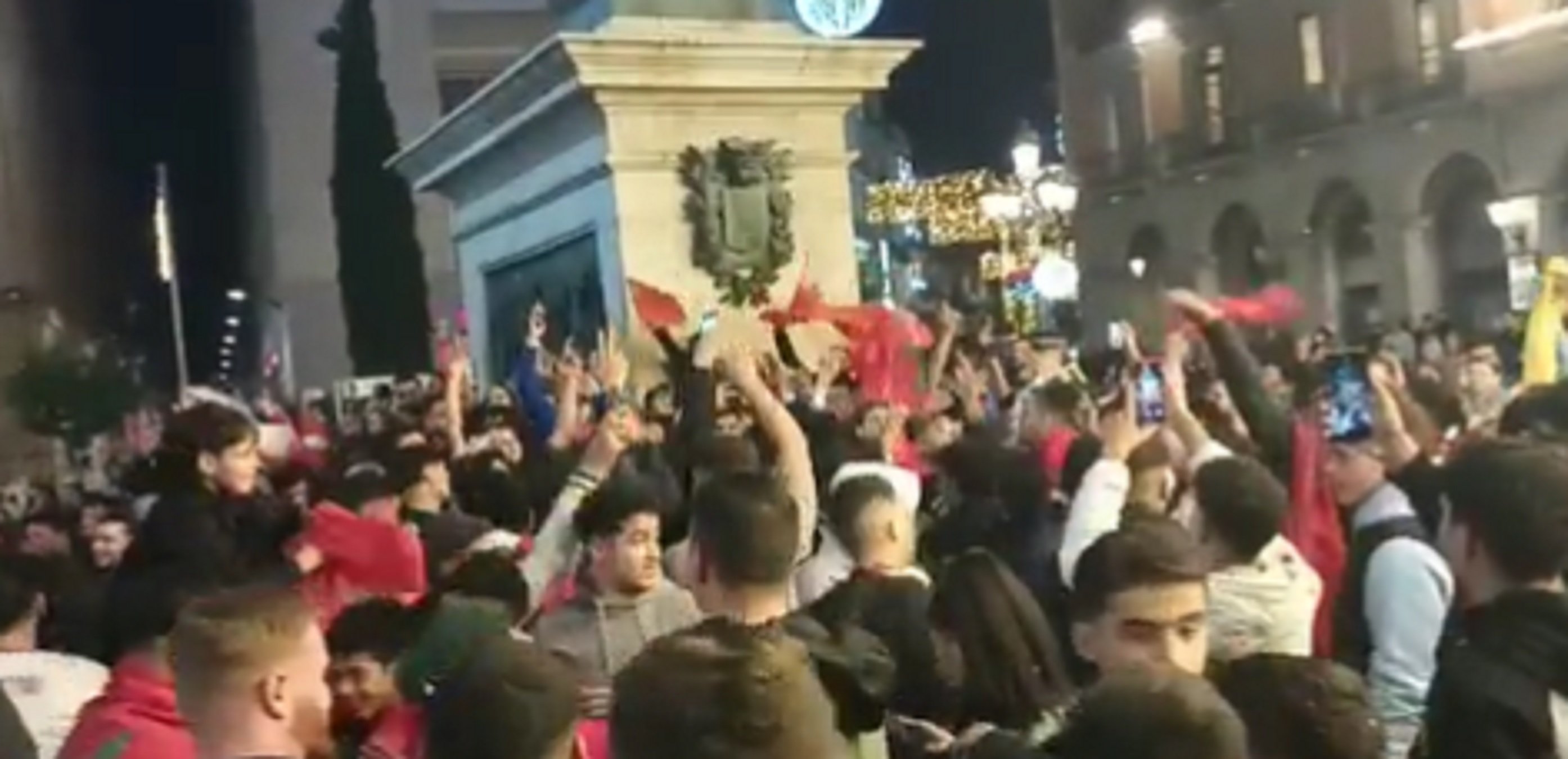 Muchos marroquíes celebrando la derrota de España Twitter