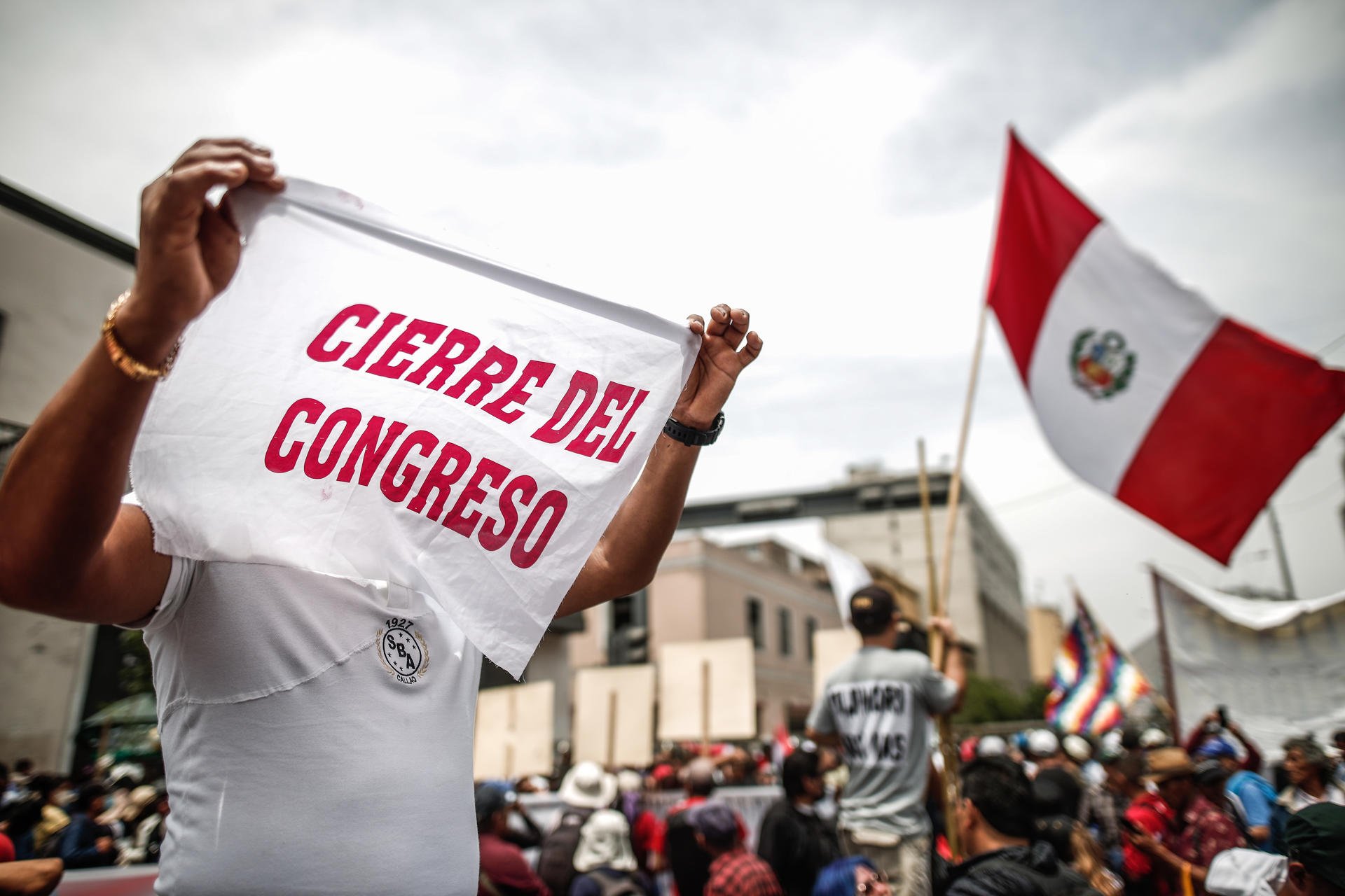 Fracassa el cop d'estat al Perú: el president Pedro Castillo, destituït i detingut