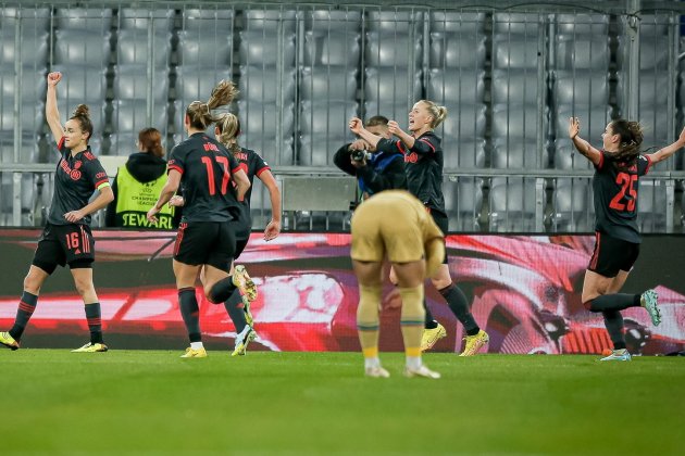 Bayern Femenino Gol Alianz Arena