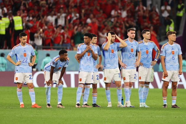 jugadores España tanda penaltis decepcionados / Foto: EFE - Mohamed Messara