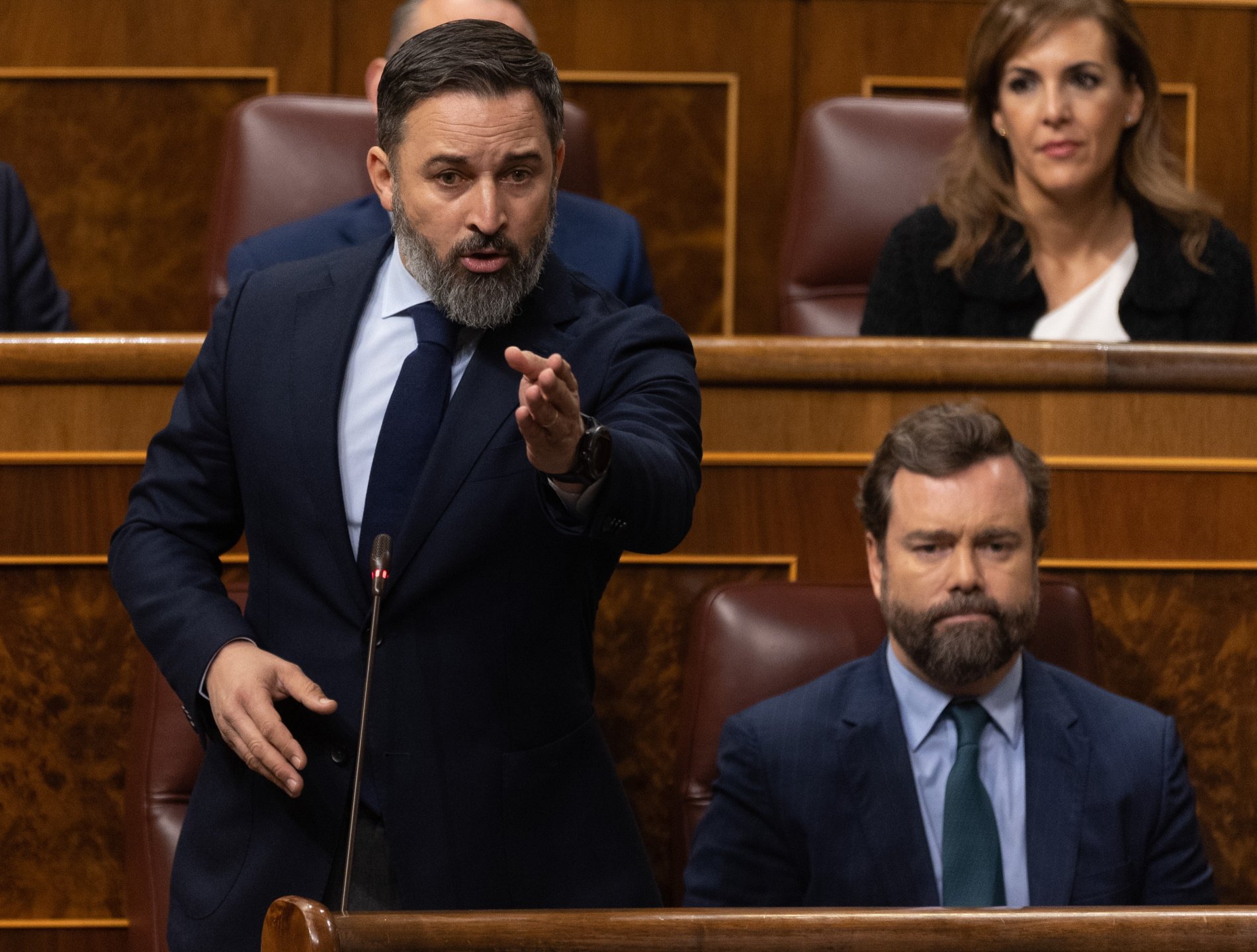 Vox obre converses amb l'oposició per presentar una moció de censura contra Sánchez