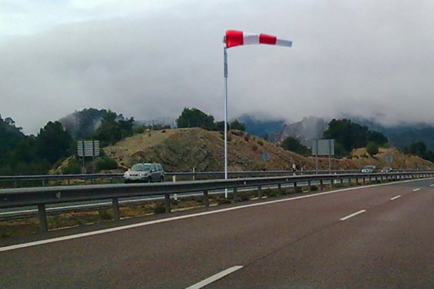consejos conduccion viento lateral fuerte consejos conduccion viento lateral fuerte