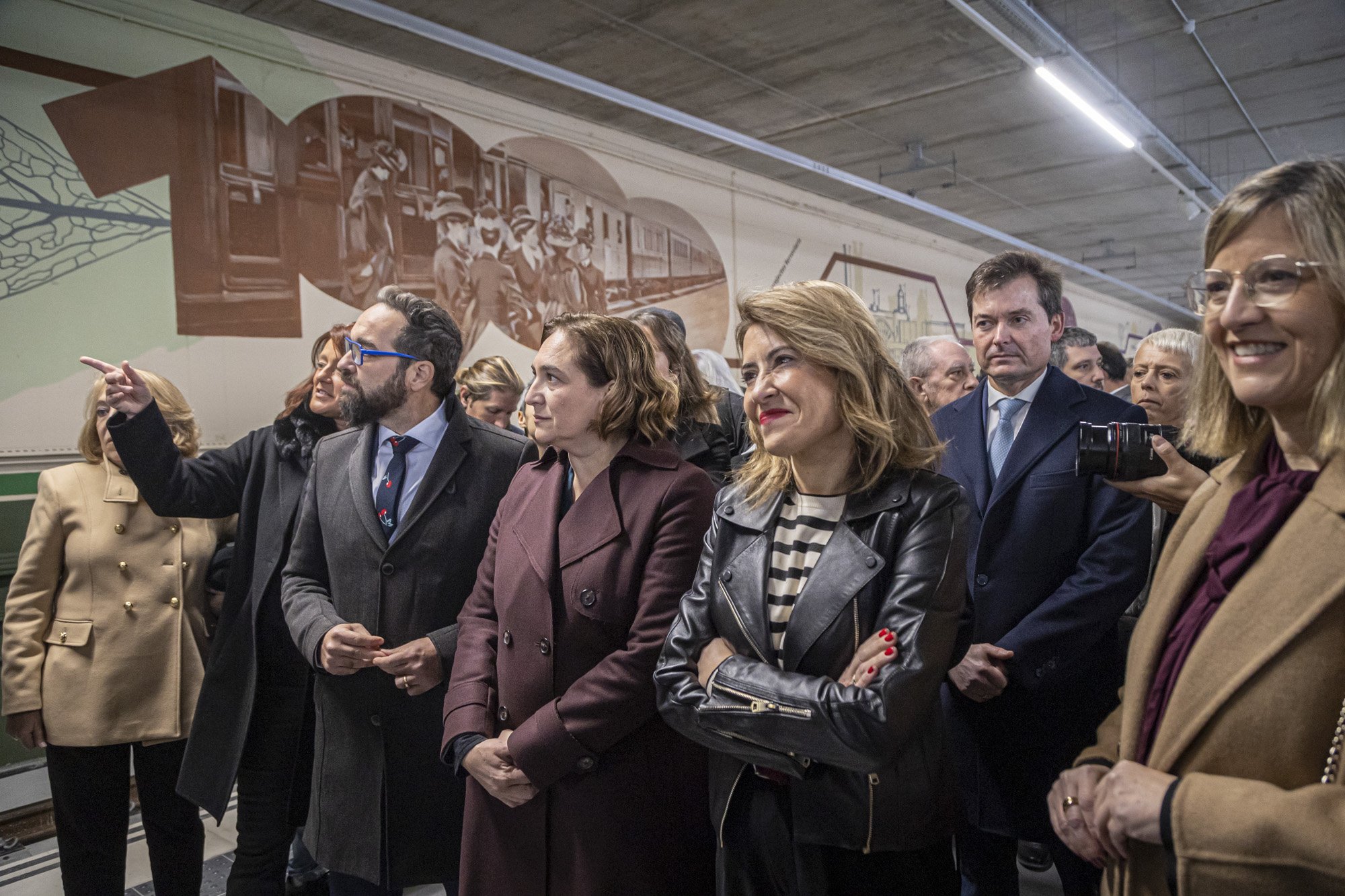 Engreimiento político por la entrada en servicio de la estación de Sant Andreu