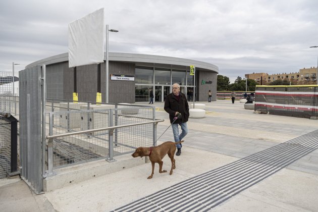 INAUGURACIO ESTACIO TREN ADIF SANT ANDREU entrada / Foto: Montse Giralt