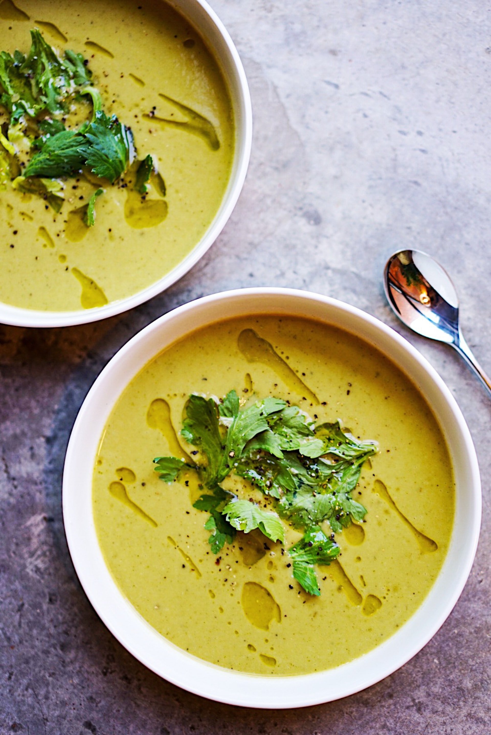 Sopas que te ayudarán a combatir el frío este invierno