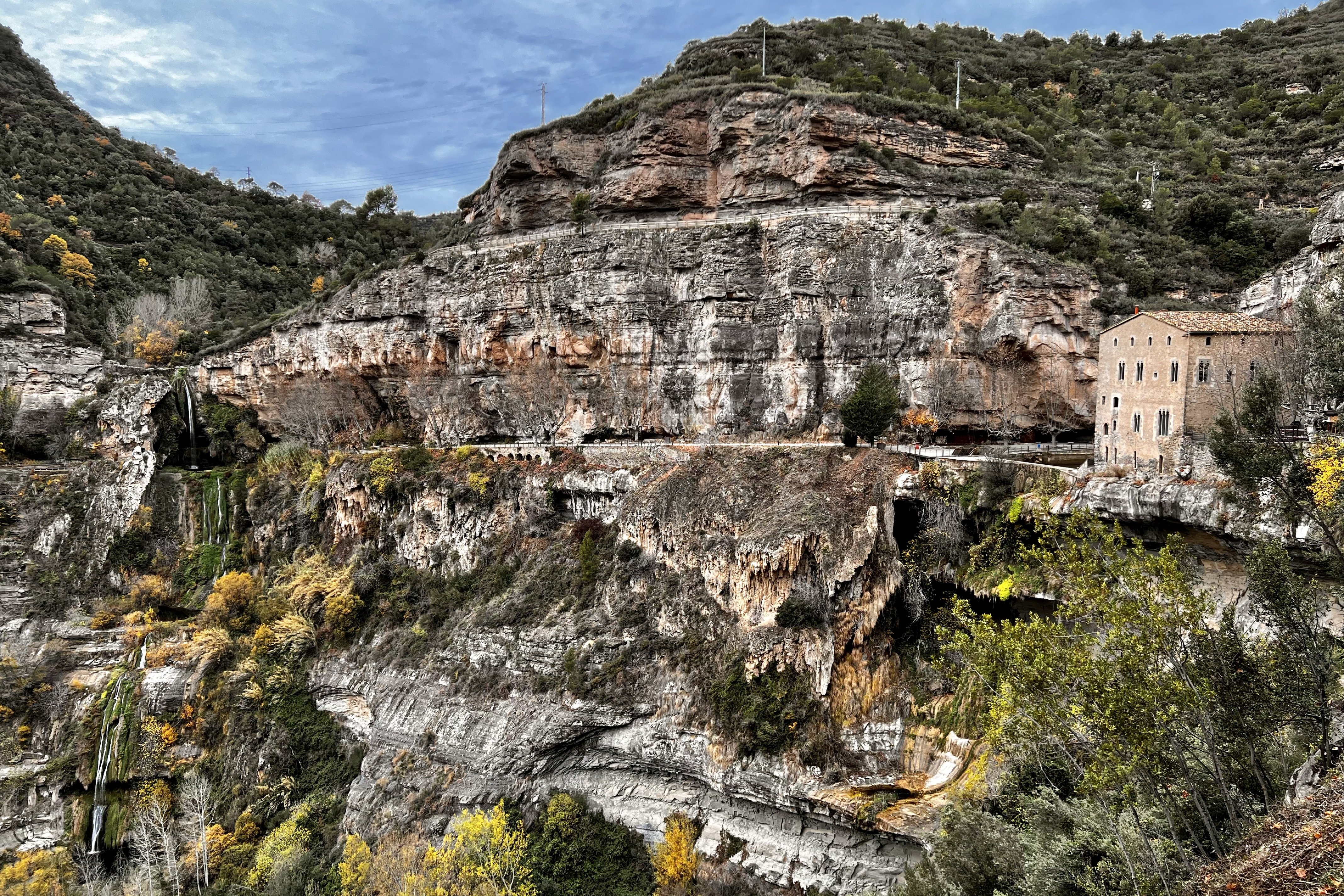 El paraje natural de Sant Miquel del Fai reabrirá al público el 15 de abril