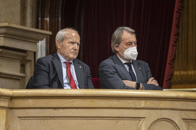 ANIVERSARIO|CUMPLEAÑOS 90 PARLAMENTO Artur Mas José Montilla / Foto: Montse Giralt ANIVERSARIO|CUMPLEAÑOS 90 PARLAMENTO Artur Mas José Montilla / Foto: Montse Giralt