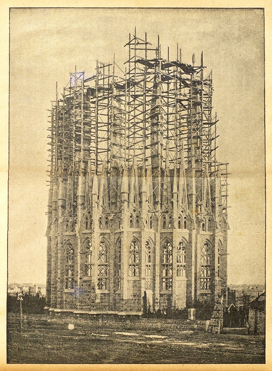 La Sagrada Família es va començar a construir fora de Barcelona