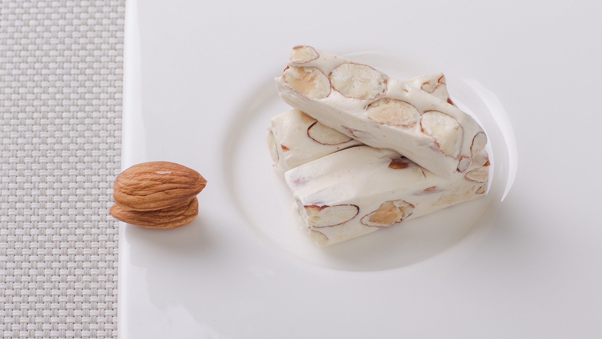 Turrón duro de almendra / Foto: Pixabay