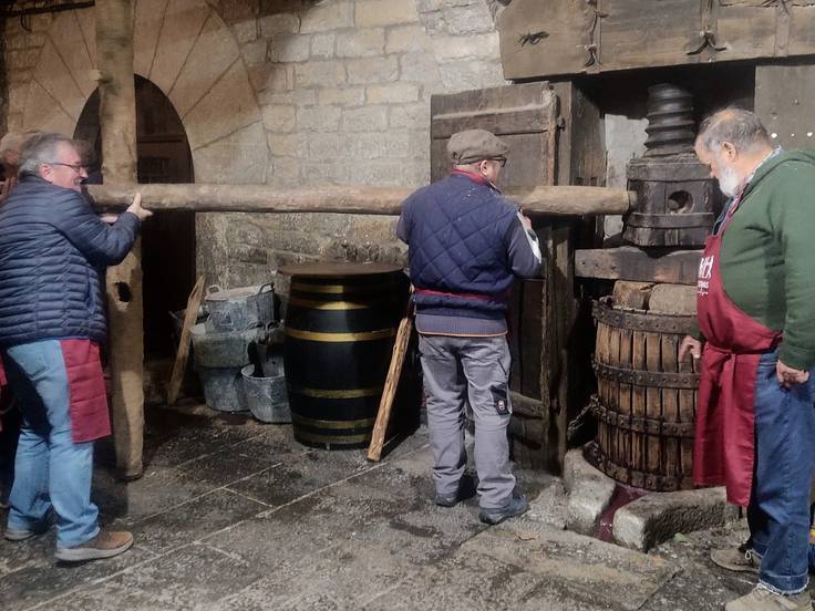 Aínsa nos invita a conocer los secretos del vino artesano