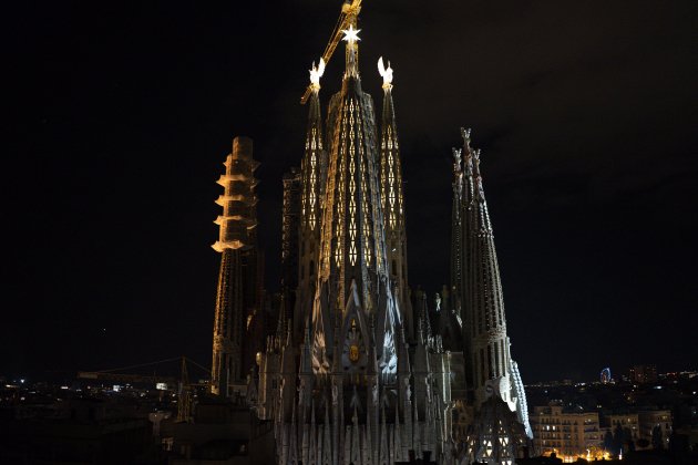 sagrada familia illuminacio torres lluc marco paz de la calle 2