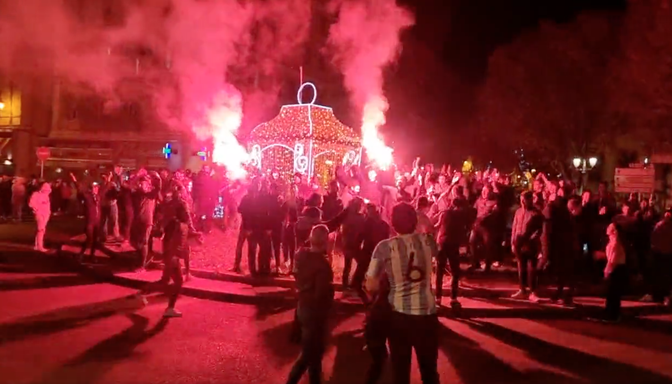 Celebración 'indepe' en Córcega de la derrota de Francia