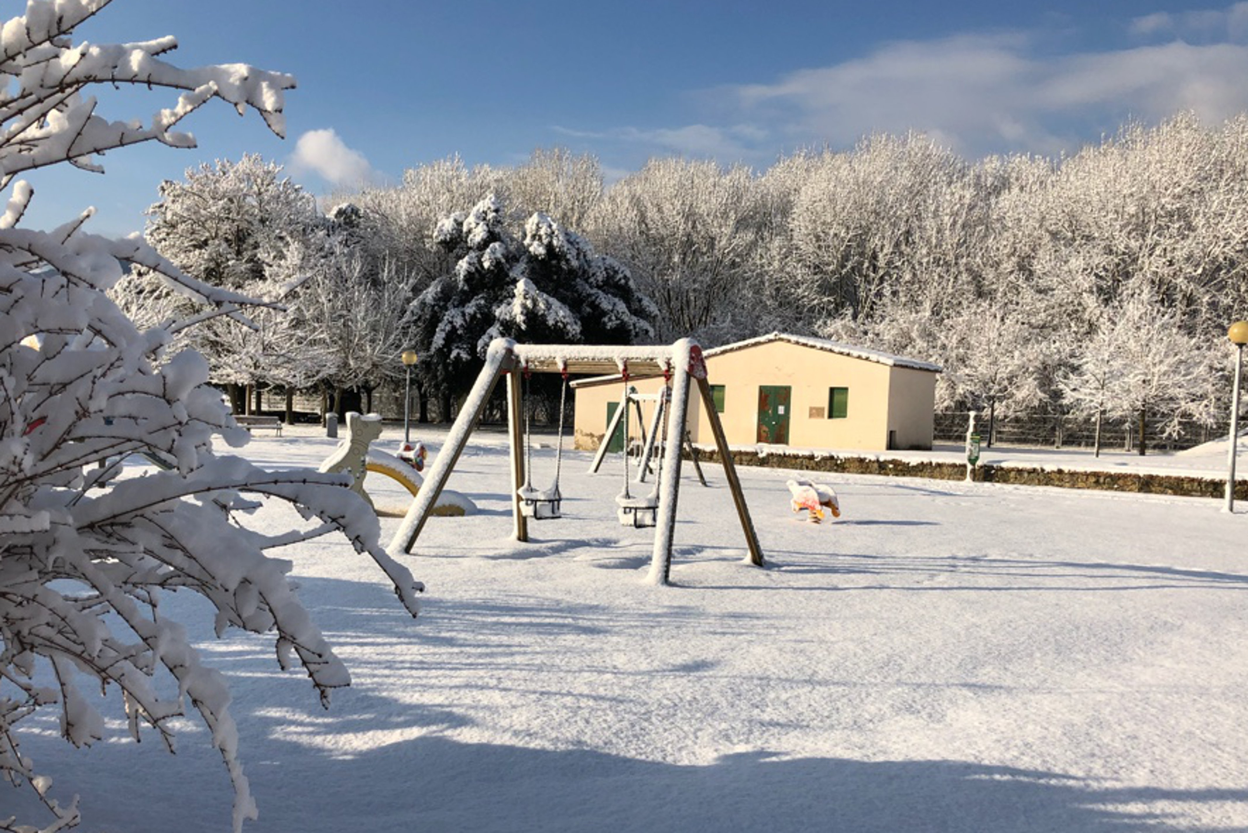 Restringido el transporte escolar en toda Catalunya por la nieve