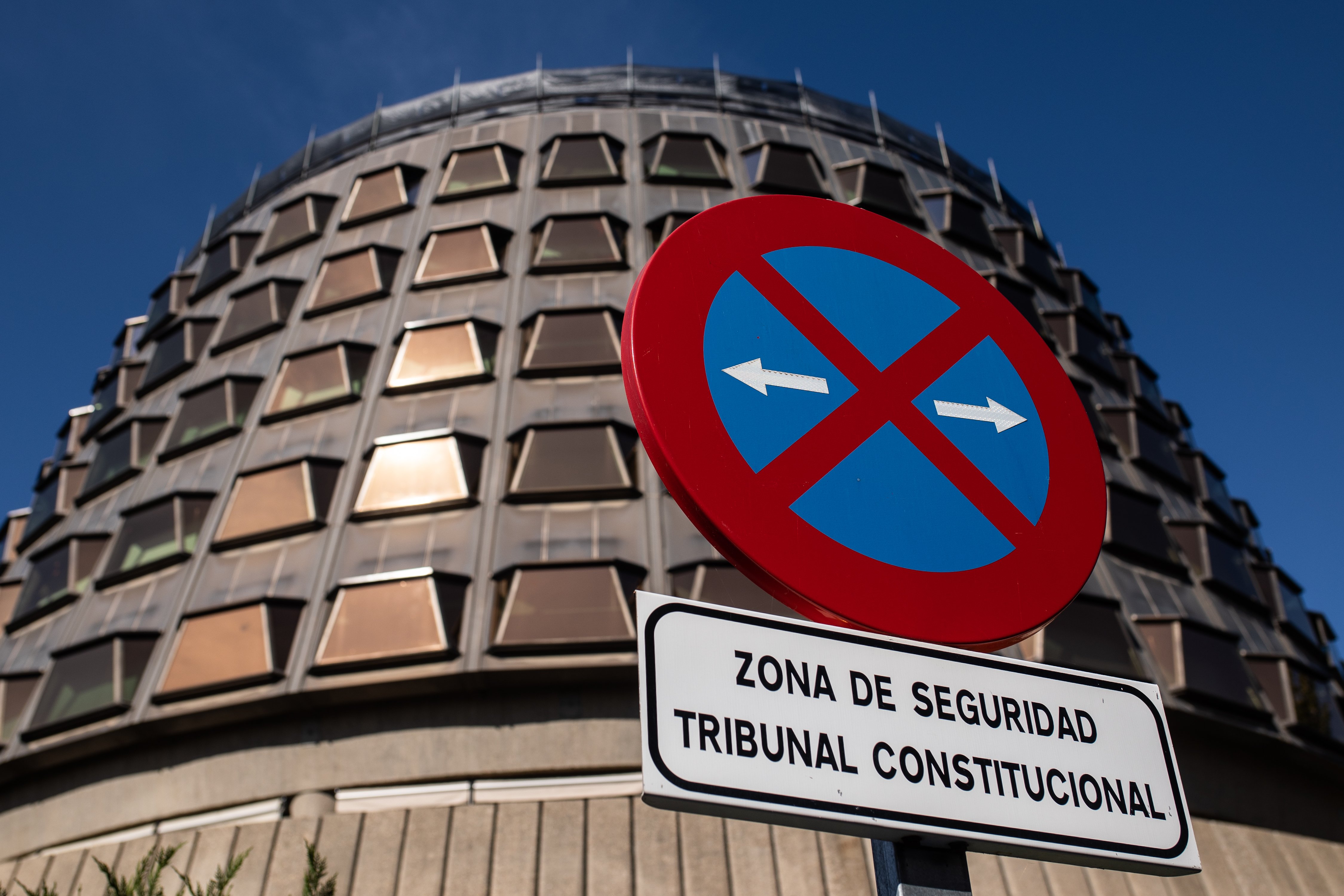 Spain's Constitutional Court tells Congress that it can be "limited" by the judges