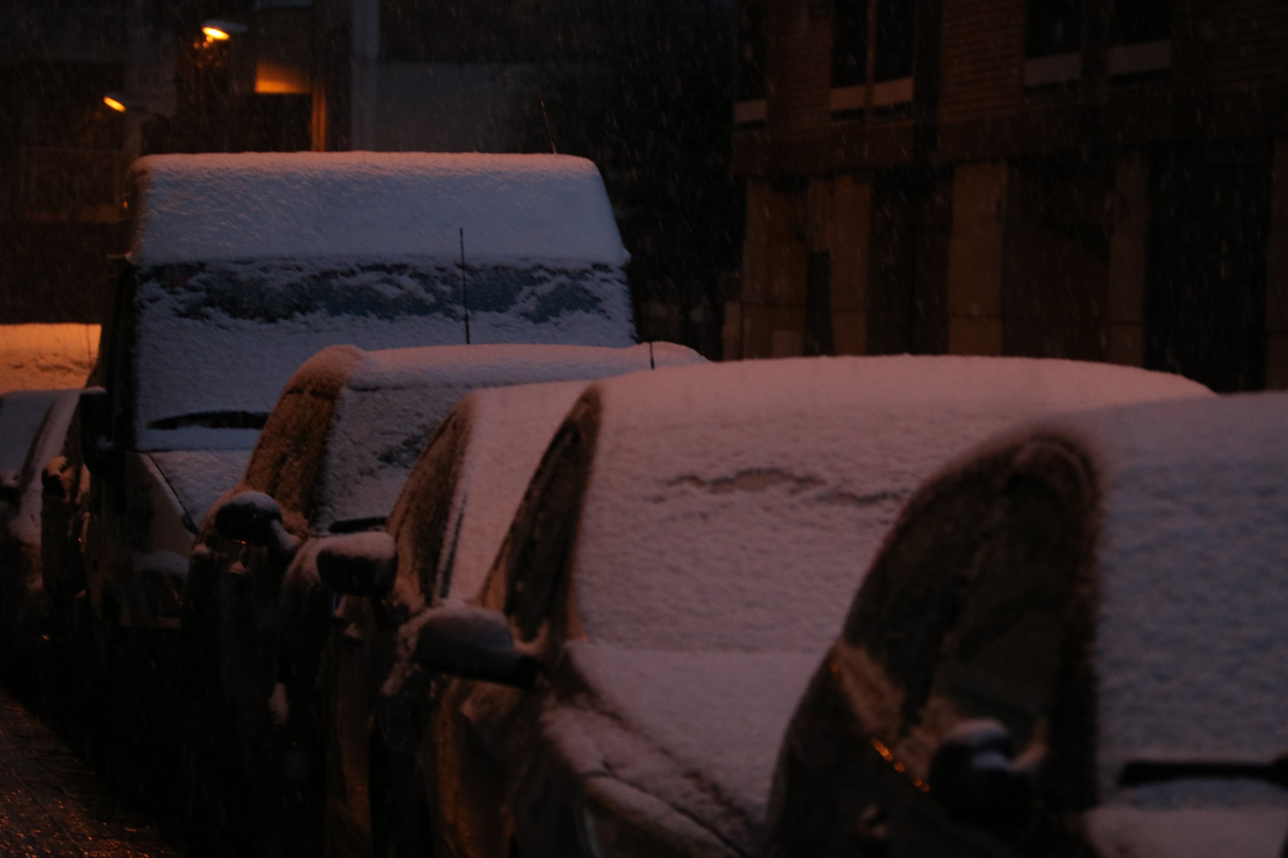 Barcelona activa la fase de emergencia de su plan por nieve y hielo