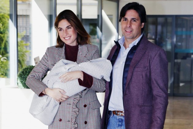 Fran Rivera y Lourdes Montes cono su hijo Europa Press Fran Rivera y Lourdes Montes cono su hijo Europa Press
