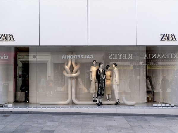 Un aparador una botiga|tenda Zara a Madrid | Foto: Europa Press