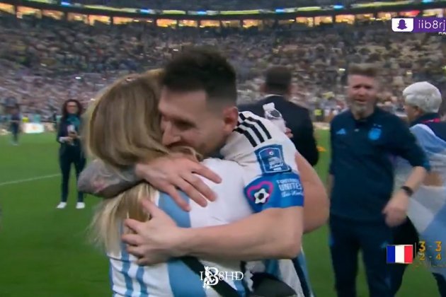 Leo Messi con Antonia Farías cocinera Twitter