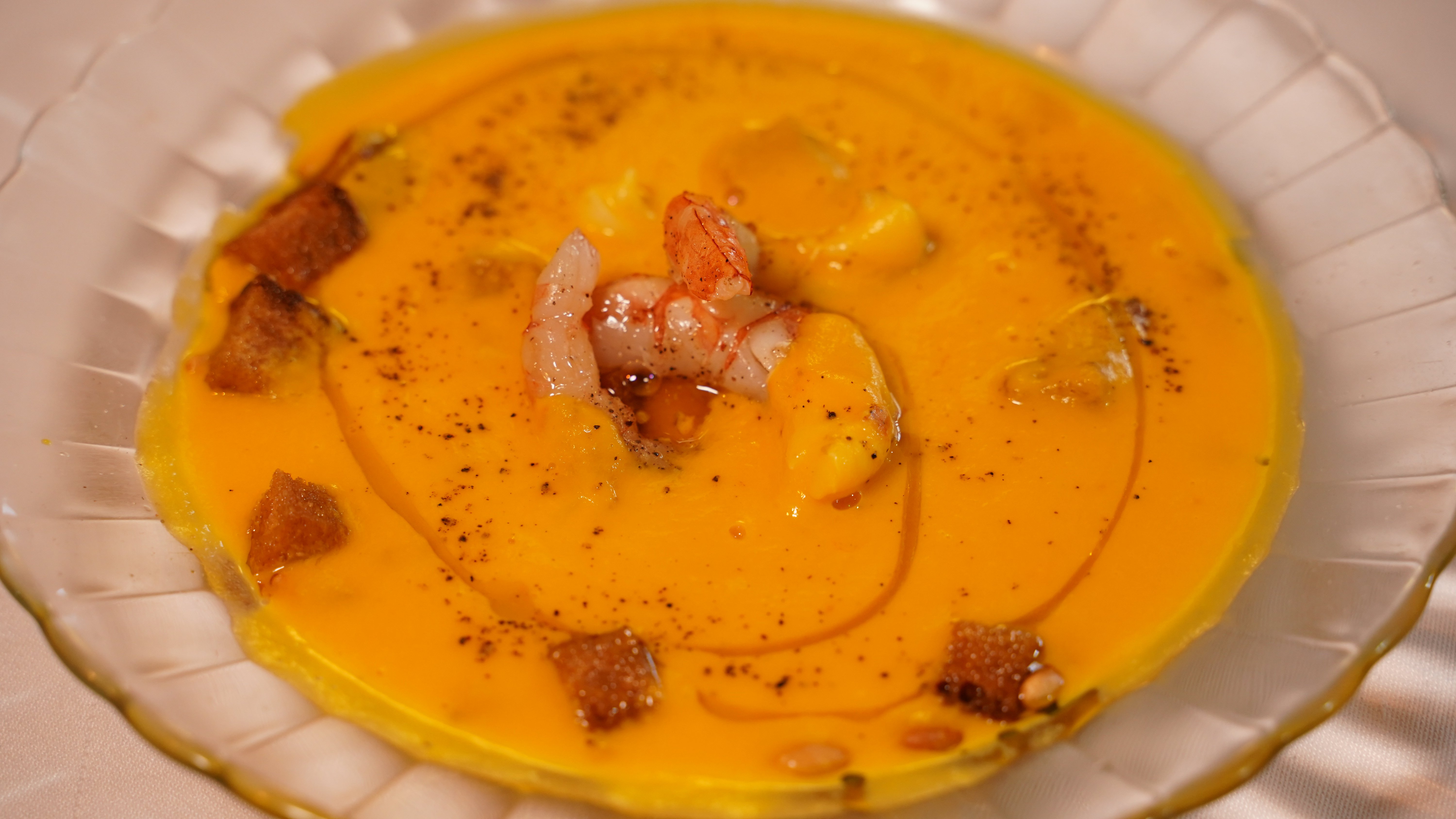 Crema de pastanaga amb llagostins / Foto: Marta Turull