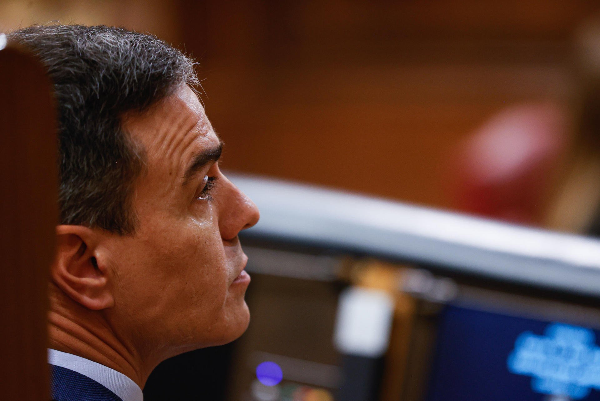 ¿Crees que Pedro Sánchez sale desgastado de la crisis institucional española?