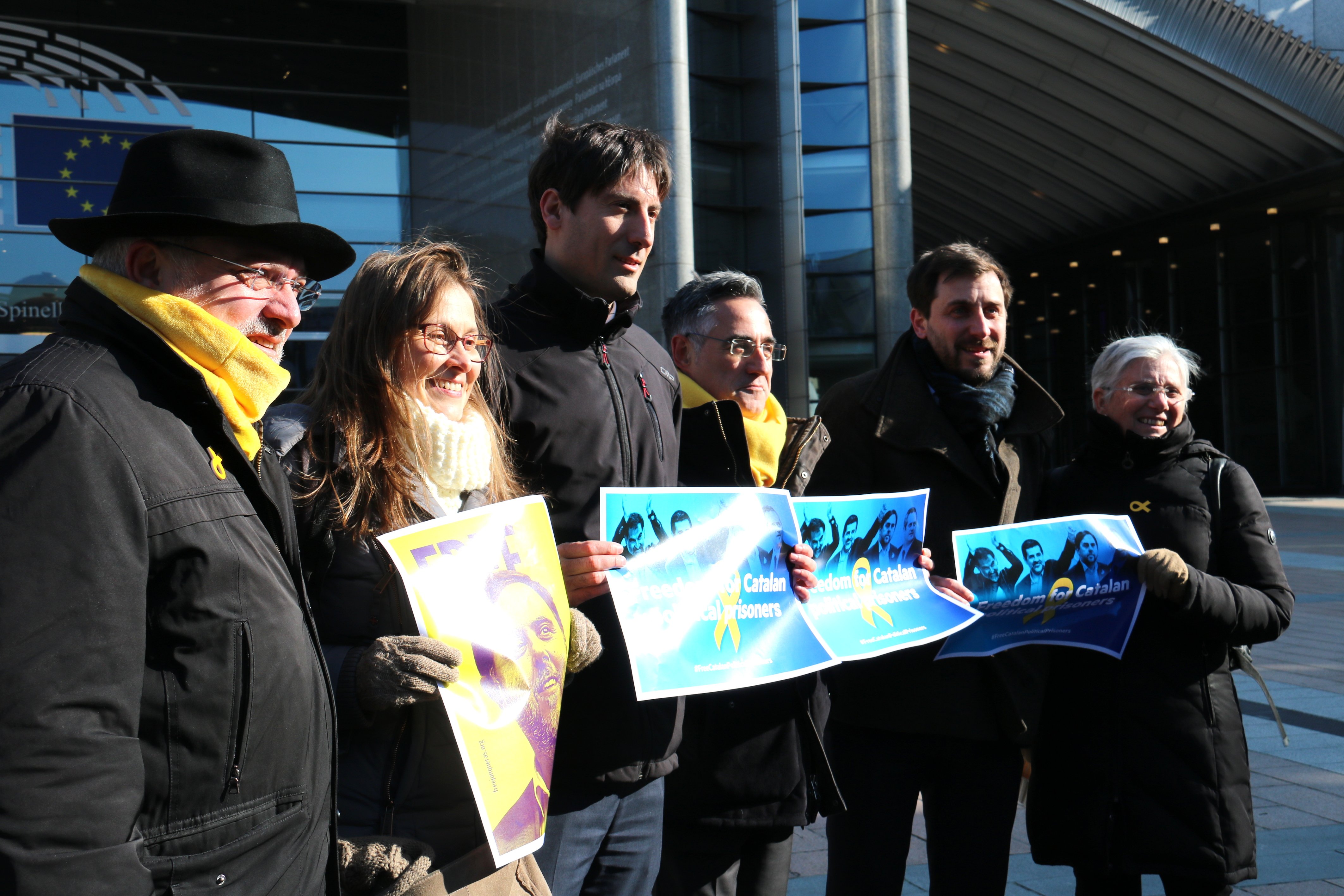 Los consellers en el exilio piden la liberación de los presos ante la Eurocámara